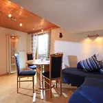 Neukumhof Апартаменты *