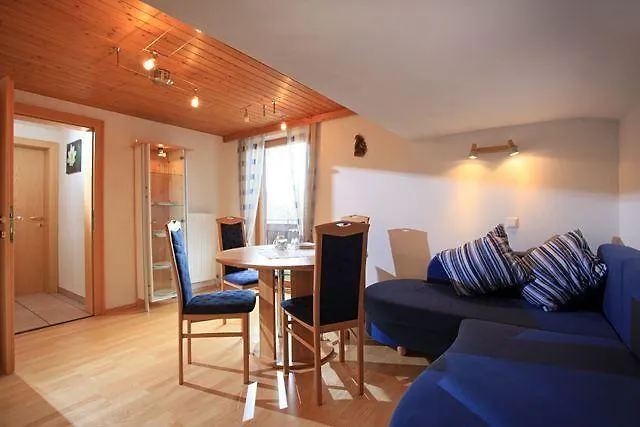 Neukumhof Apartment *